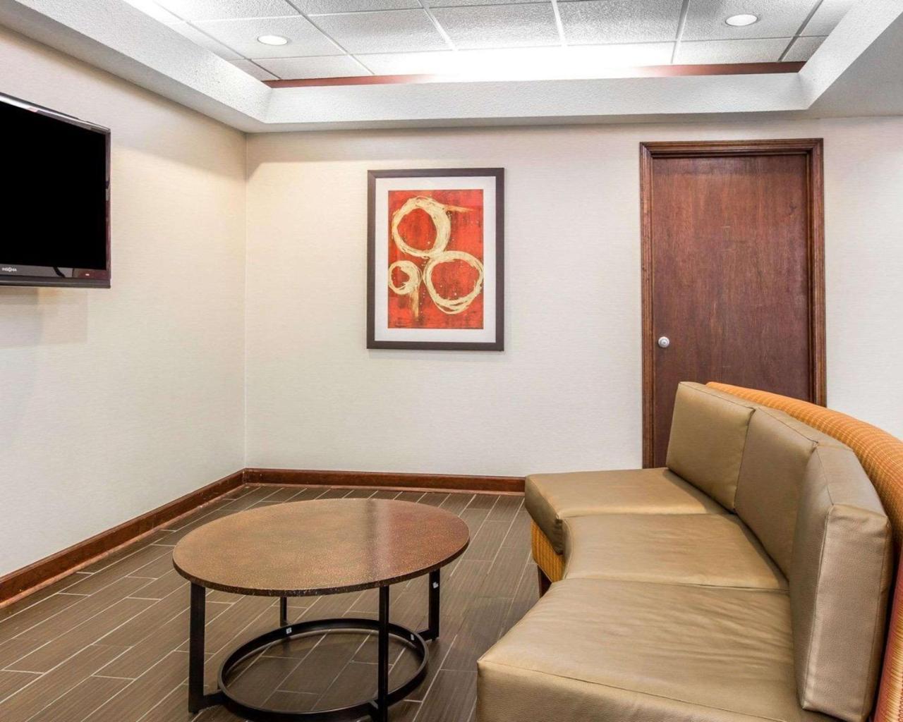 Knights Inn & Suites Griffin Zewnętrze zdjęcie